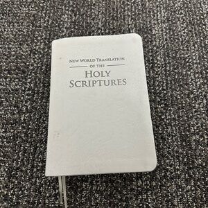 New World Translation of the Holy Scriptures 5x7 Light Gray